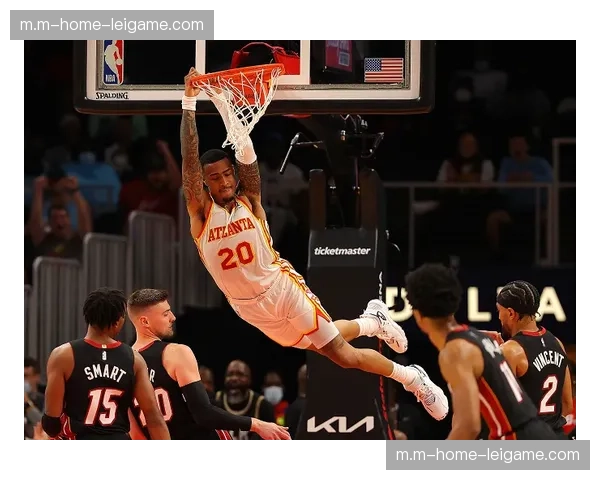 奥孔武外线手感火热三分12中7 老鹰首节轰下44分奠定胜局